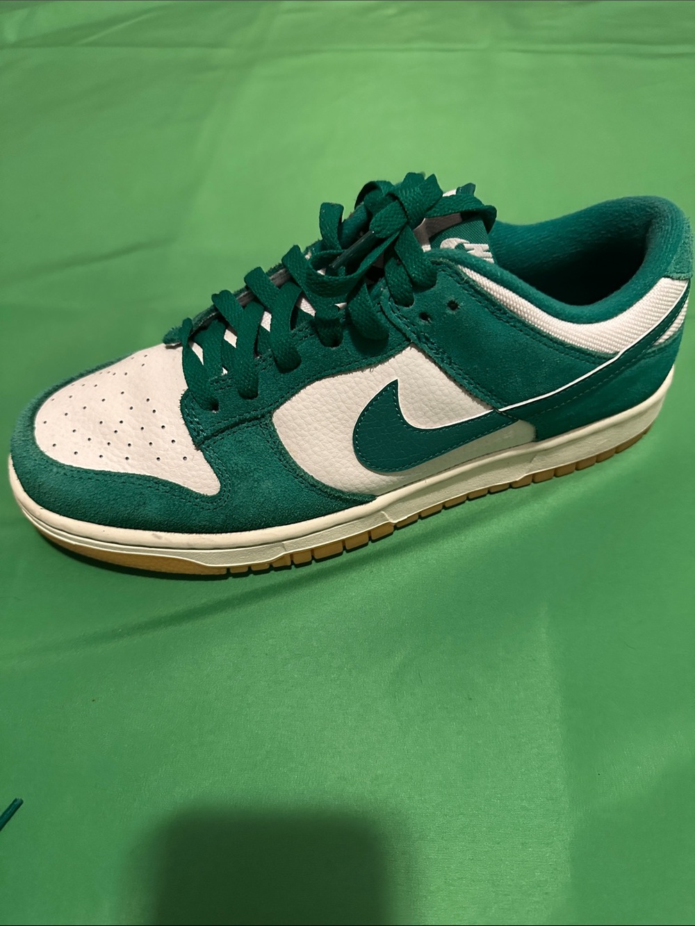 Nike Dunk Low SE "Malachite" sneakers, 9.5 - Picture 12 of 15